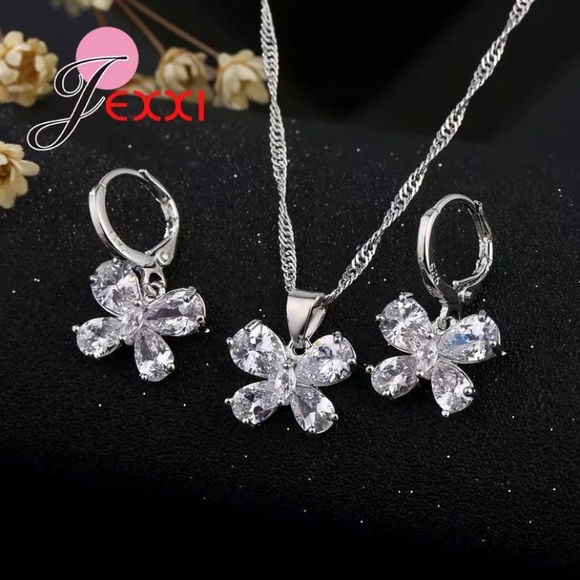 S925 Crystal Butterfly Drop Necklace - Picture 3 of 4